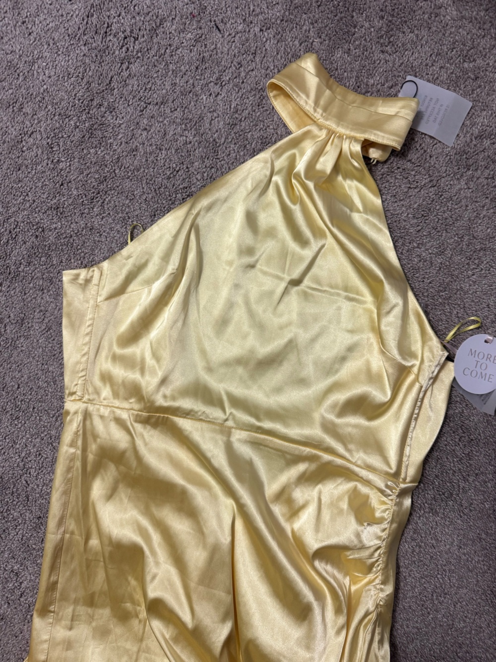 Yellow satin halter maxi dress - Picture 6 of 8